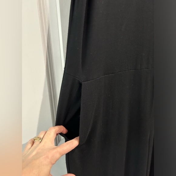 EILEEN FISHER Jumpsuit M Viscose Stretch Jersey Mock Neck Sleeveless Crop Black - Picture 5 of 11